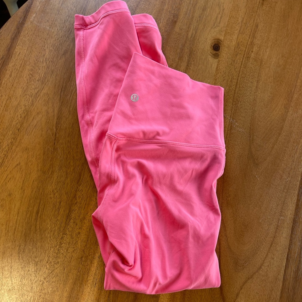 Pink Lululemon crop leggings